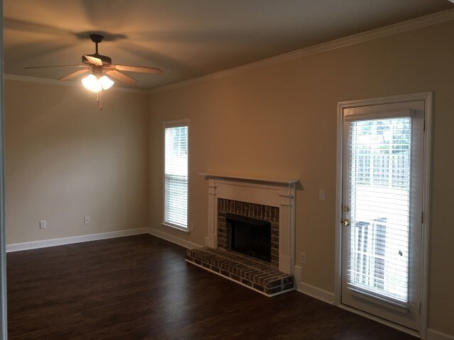 Foto del edificio - 4010 Farmville Ct