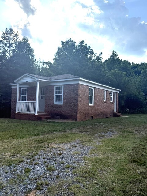 Foto del edificio - 613 Old Williams Rd
