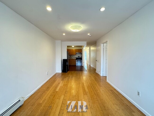 Foto del edificio - 440 Midwood St