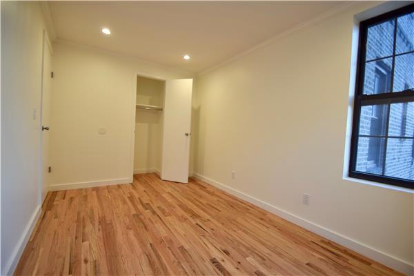 Building Photo - 210 W 150th St