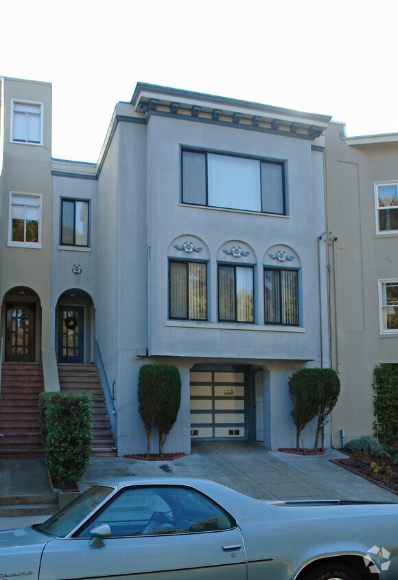 Primary Photo - 362-364 Funston Ave