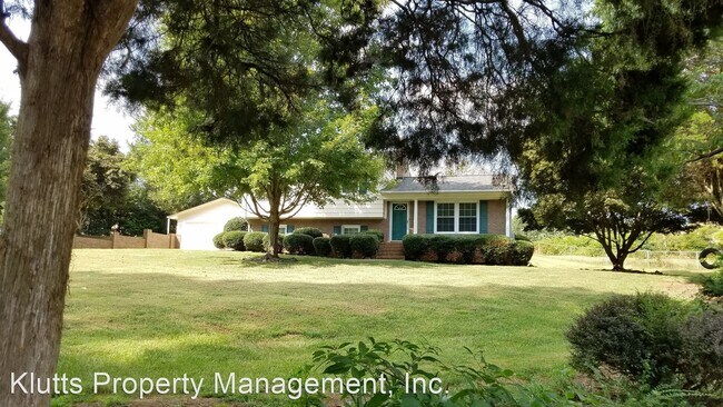 Building Photo - 4 br, 2 bath House - 3543 Farrhill Road