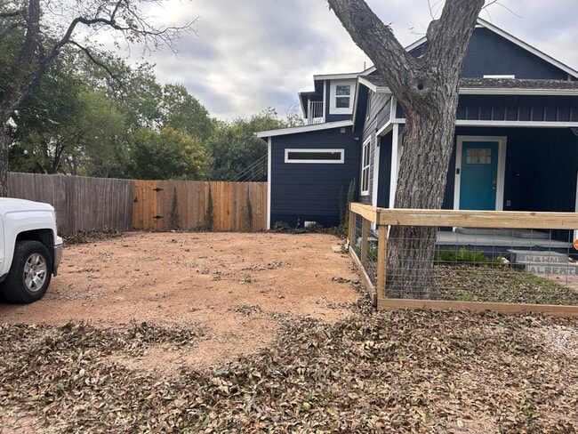 Photo - 502 Potomac St Apartment