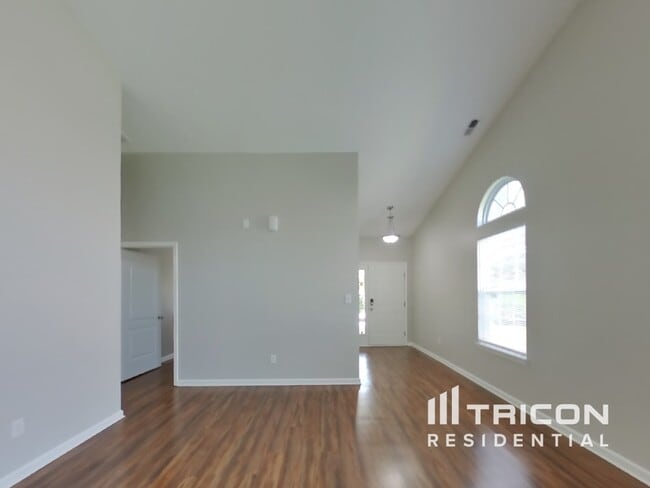 Building Photo - 1345 Colony Park Cir