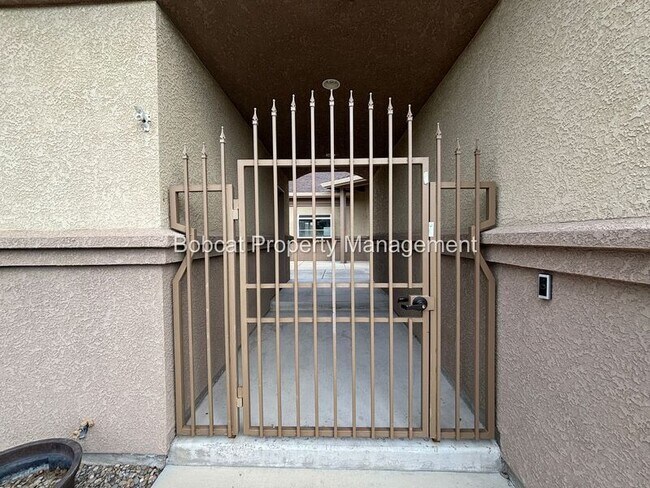 Foto del edificio - 963 Ranchview Cir