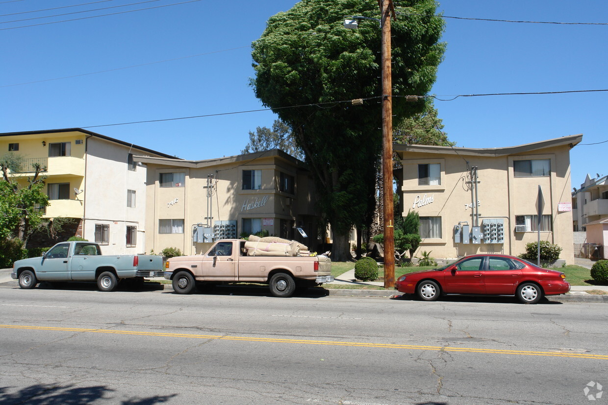 Building Photo - Haskell Palms