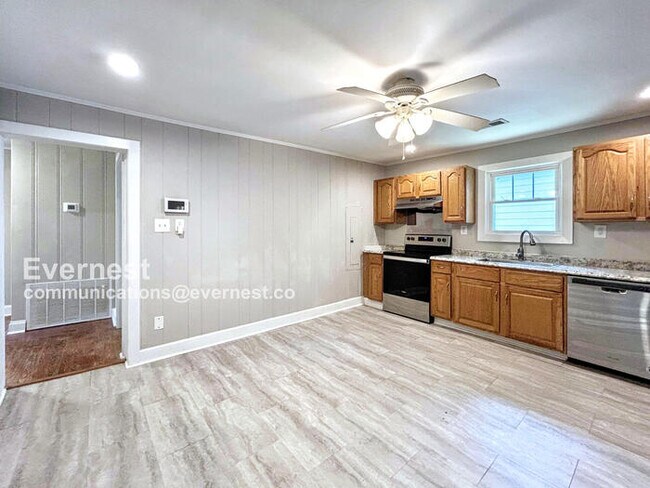 Foto del edificio - 706 S Grand Ave NW
