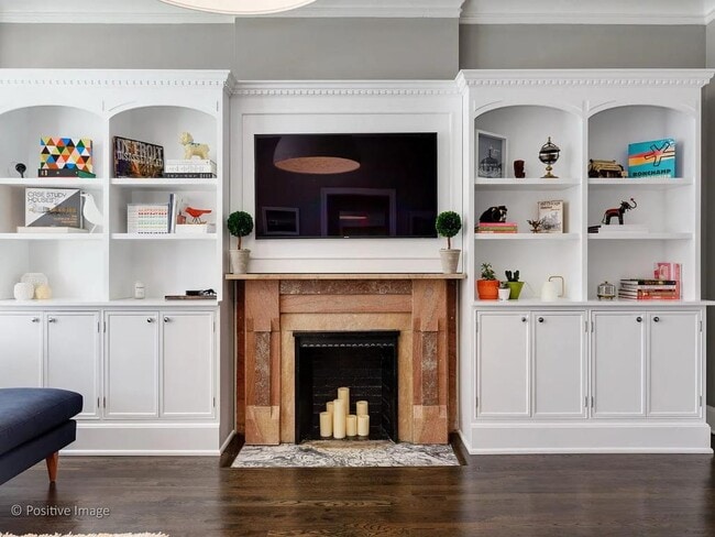 Building Photo - 1814 N Lincoln Park W
