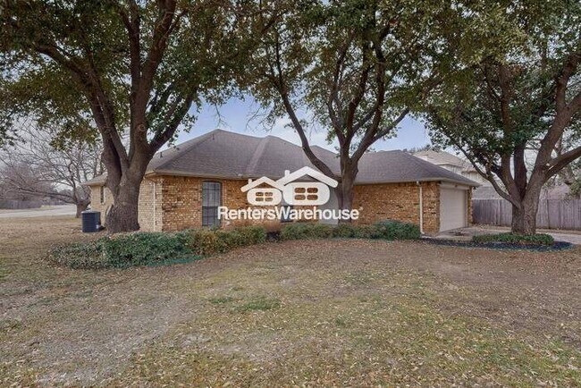 Building Photo - Move-In Ready 3 Bed / 2 Bath in Desirable Fox Hollow – Covered Back Porch, 2-Car Garage, Great Sc...