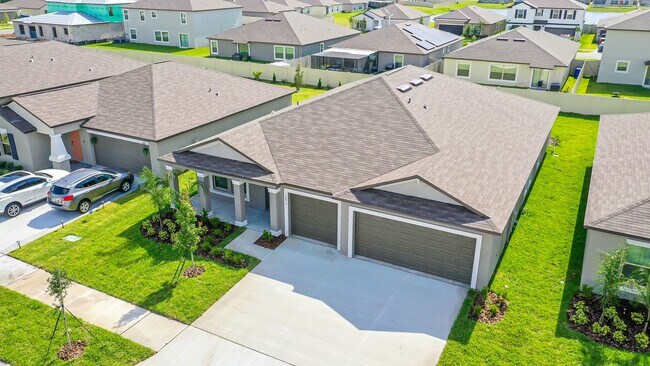 Foto del edificio - Beautiful 4 bedroom 2.5 bathroom Single Family House! Like new!