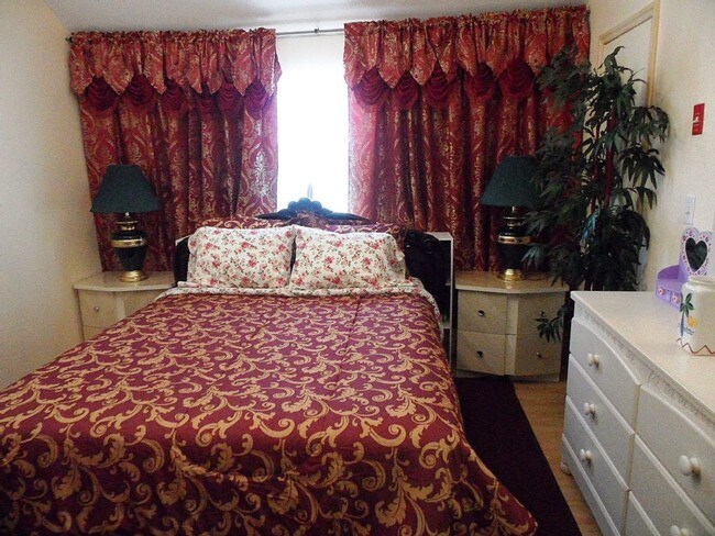 Habitación - 830 Nugent Ave