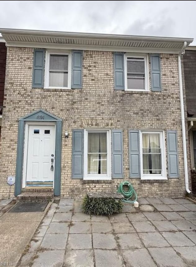 Building Photo - 691 Biltmore Dr