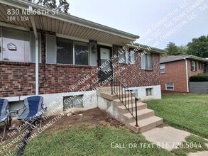 Building Photo - 830 NE 68th St