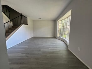 Building Photo - 7012 Jetty Ln
