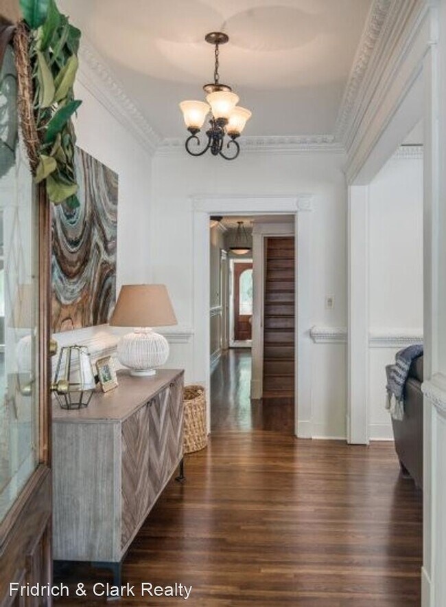 Foto del edificio - 5 br, 2.5 bath House - 1012 17th Ave South