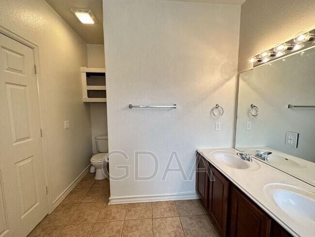 Foto del edificio - 20809 Penny Royal Dr