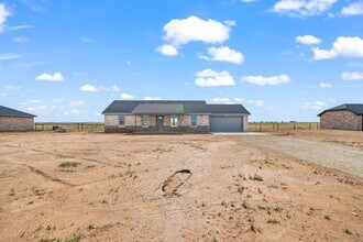 Building Photo - 213 North F M 789