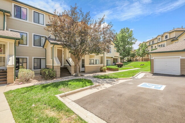 Building Photo - $1,450.00, Spacious 2-bedroom, 1 bath Cond...