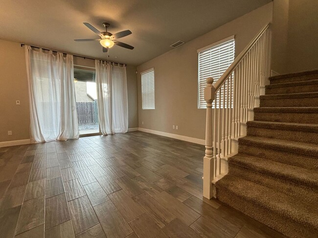 Building Photo - Elegant Cul-de-Sac Home in CUSD – Move-In ...