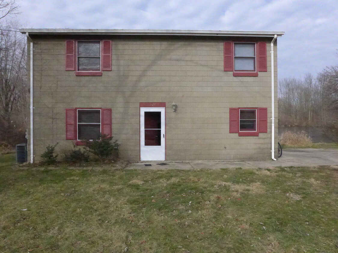 Foto principal - 228 Vine Rd