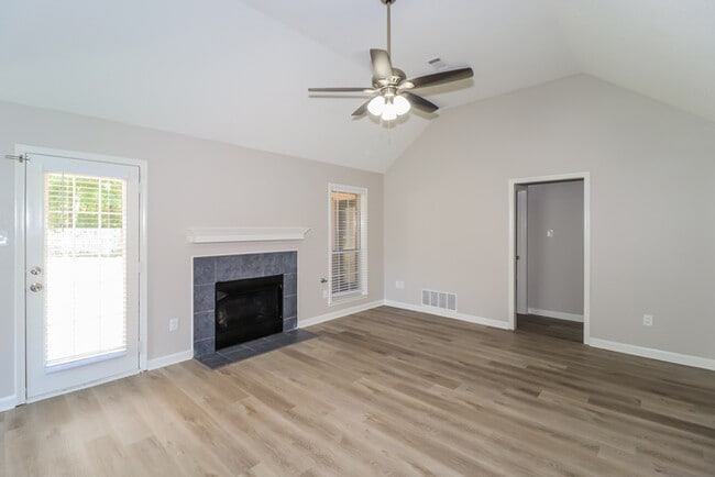 Building Photo - 190 Winding Creek Dr