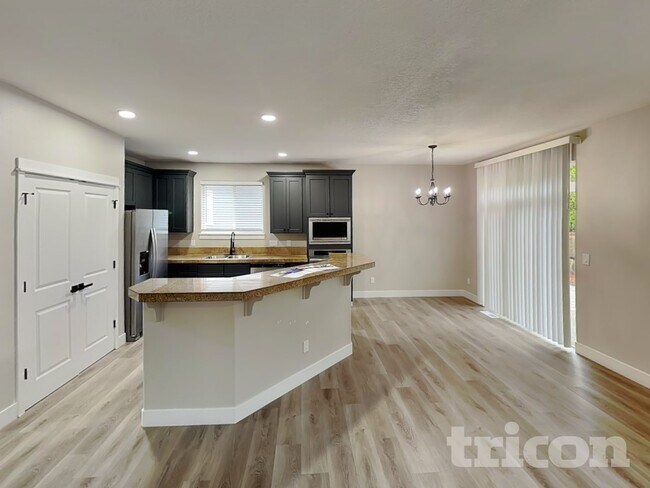 Foto del edificio - 14657 SE Natalya St