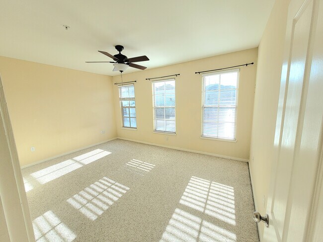 Dormitorio #2 - 2216 Chenevert St