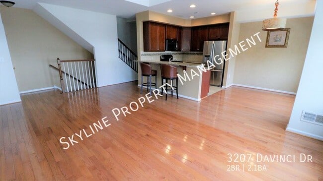 Building Photo - Gorgeous 2 Bedroom Townhome For Rent in Pa...