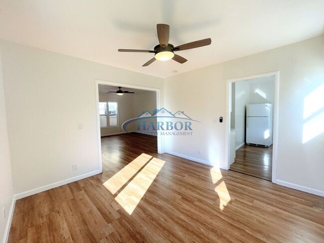 Foto del edificio - 1016 N Serrano Ave