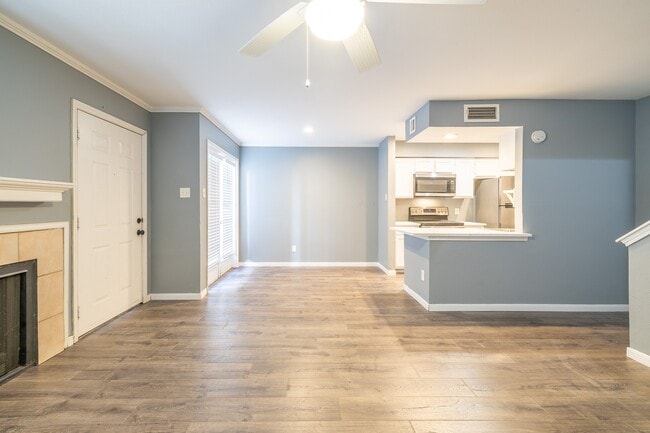 Building Photo - 14600 Fonmeadow Dr