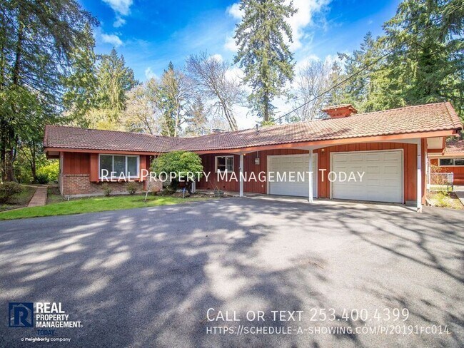 Foto del edificio - 10922 Greengate Ln SW