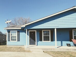 Building Photo - 154 S Bend Ct