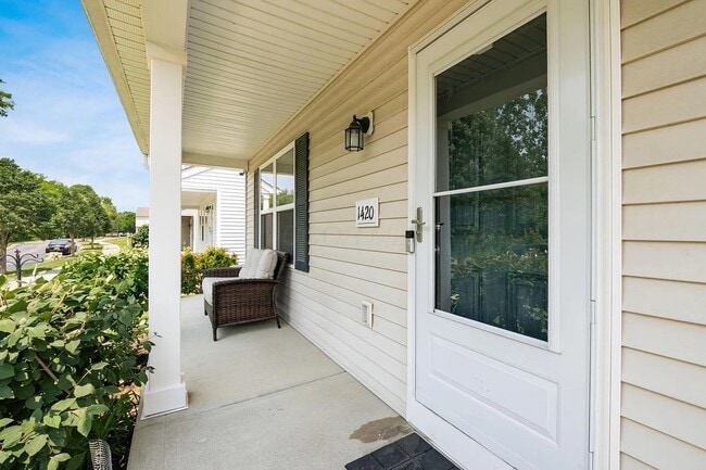 Foto del edificio - 1420 Bellow Falls Pl