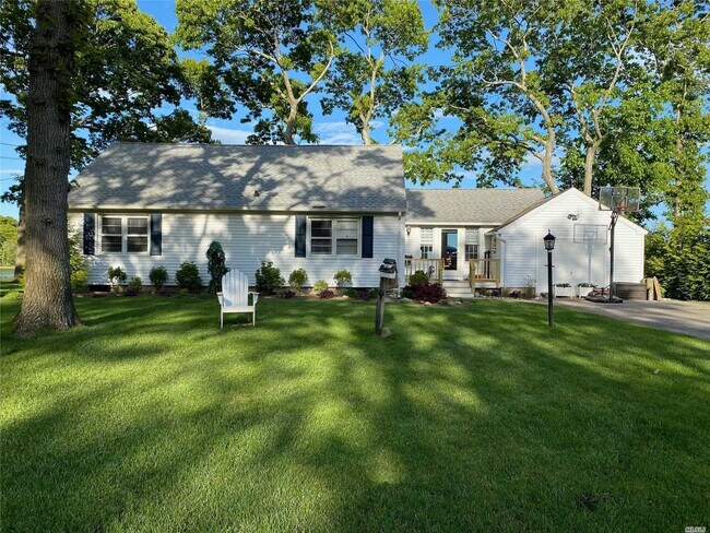 Building Photo - 3475 Wells Rd
