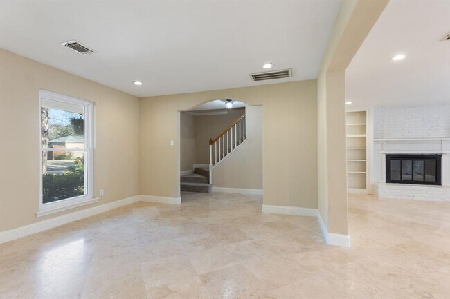 Foto del edificio - 12215 Westmere Dr