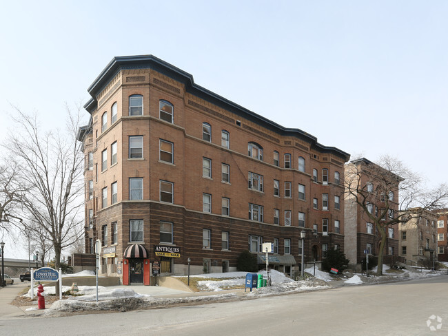 Building Photo - Lowry Hills Apartments