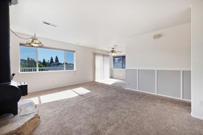 Foto del edificio - 2447-2445 Cottage Dr