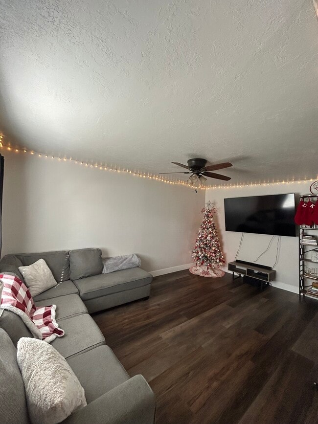 Foto del edificio - 4082 Liberty Ave