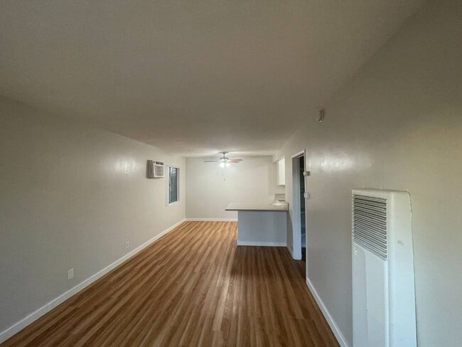 Building Photo - Ridgewood Apartments