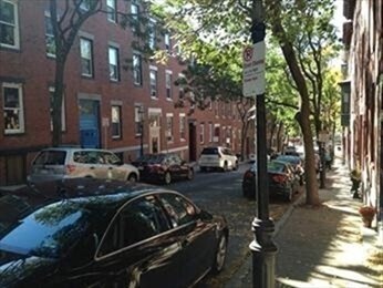 Building Photo - 61 Baldwin St