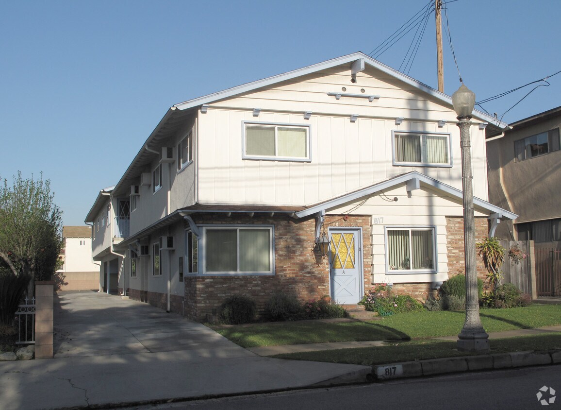 Primary Photo - 817 S Sierra Vista Ave