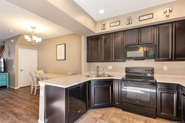 Foto del edificio - 15612 E 96th Way