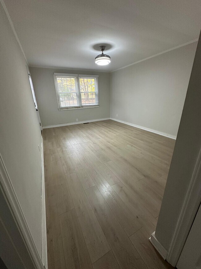 Foto del edificio - 1400 Richmond Pl