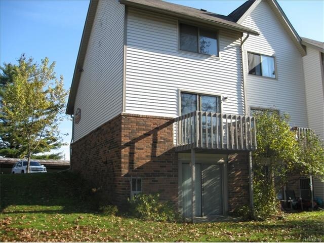 Building Photo - 7300 Bluewater Dr