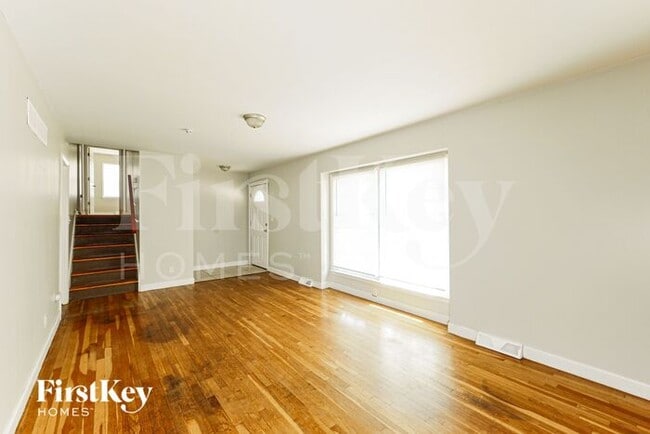 Building Photo - 13110 Donnelly Ave