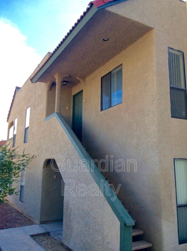 Building Photo - 111 Bass Dr