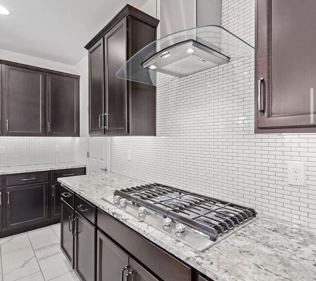 Building Photo - 3 BEDROOM IN PARKVIEW PLACE IN CHANDLER
