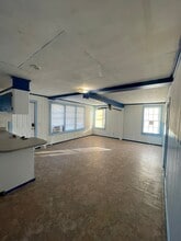 Building Photo - 320 Thunder Rd