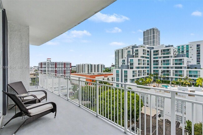 Foto del edificio - 2275 Biscayne Blvd