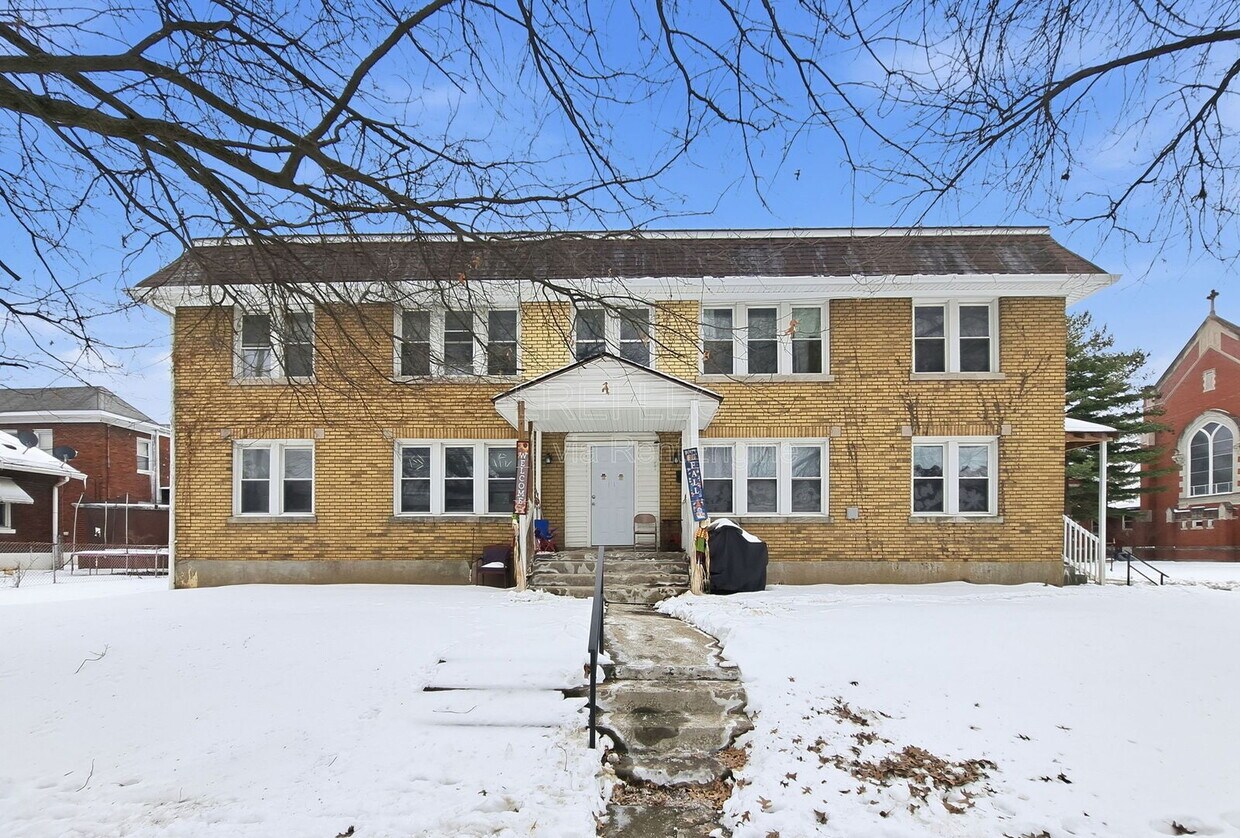 Photo - 701 Hazel St